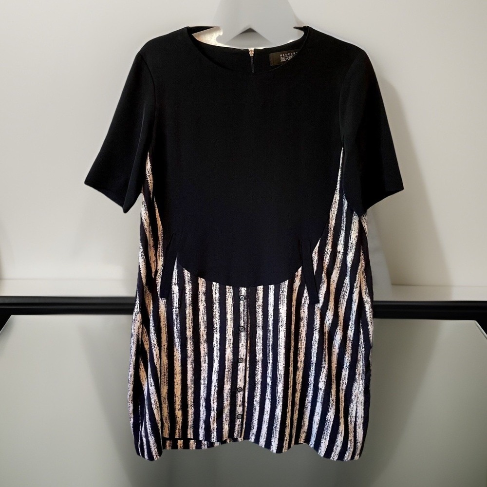 Blue Sky Dress Black White Large Zipper Closure